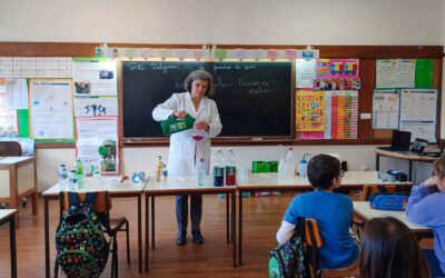 Scientist returns to school: MED researcher inspires students in Madeira